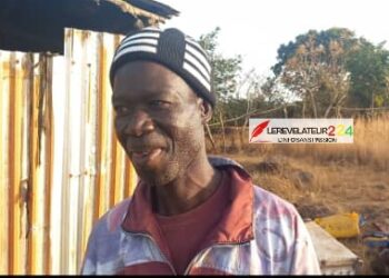 LABE : A la rencontre de Mamadou Issa Diallo, un Guinéen qui produit le carburant à l&rsquo;aide des plastiques, à Kouramangui