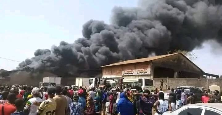 URGENT : Un incendie signalé à Hamdallaye dans un entrepôt d’EDG