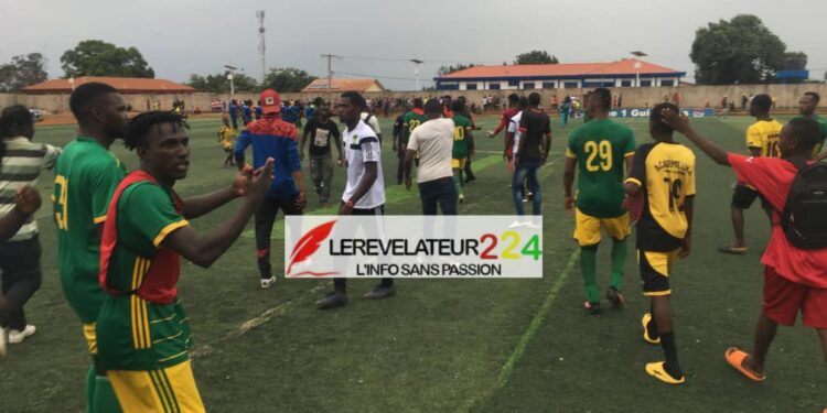 KINDIA/Ligue 1 Guicopres : le match de Gangan FC Vs CIK interrompu…