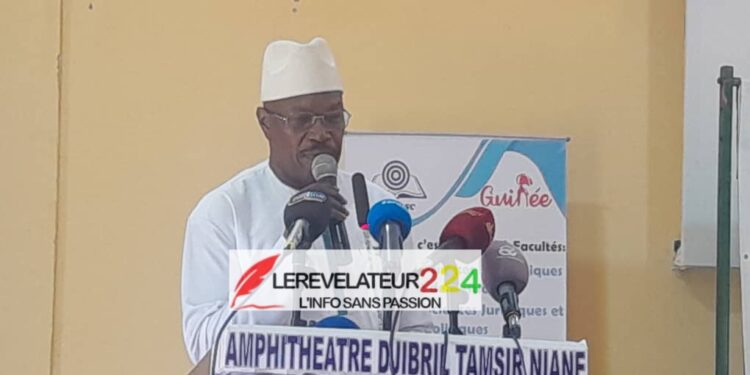 Dr. Ousmane Kaba face aux étudiants et enseignants chercheurs: ‘’Comment notre économie a-t-elle changé de cap ?’’