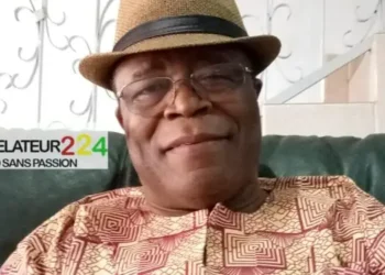 Dr. Édouard Zoutomou sur le retrait des licences de Djoma et Cie: “Le CNRD est en train d’installer une dictature noire en Guinée”