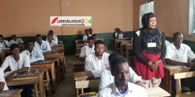 Premier jour du baccalauréat à Mamou : les candidats contraints de sortir sous une forte pluie pour rallier leurs centres d’examen