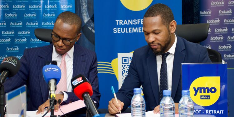 Economie : YMO et Ecobank signent un partenariat pour accélérer l’inclusion financière en Guinée