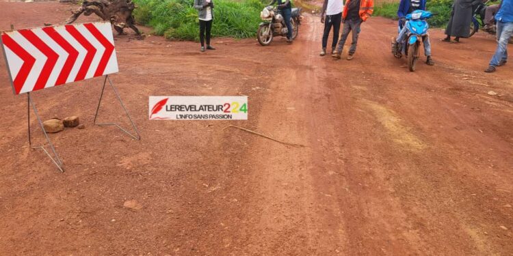 Retard dans l’exécution des travaux de réhabilitation de la contournante Silaba-Oulen (Kankan) : le calvaire des riverains en cette saison des pluies, l’entreprise GUITER S.A pointée du doigt