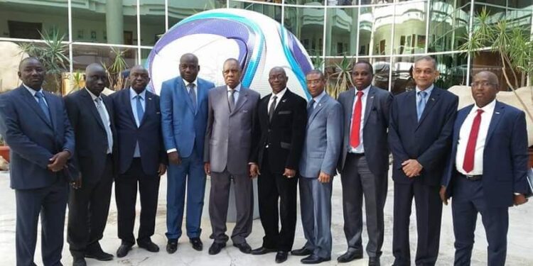 Le Président Issa Hayatou n’est plus: Hommage à un ami de la Guinée
