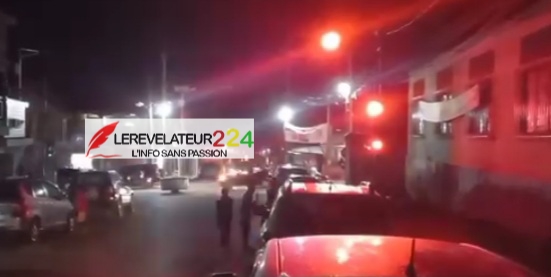KINDIA: les autorités installent un feu tricolore au carrefour Bad Boy