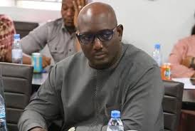 Exclusif : Mohamed Aribot, le DG de l’AGUIPE inculpé pour des faits présumés de malversations financières et interdit de sortir du pays (source)