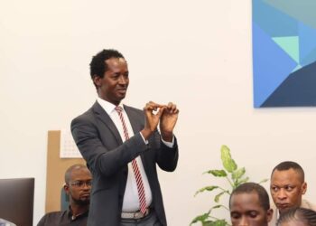 Nous avons vu s’estomper pareille frivolité(Par Alpha Abdoulaye Diallo)