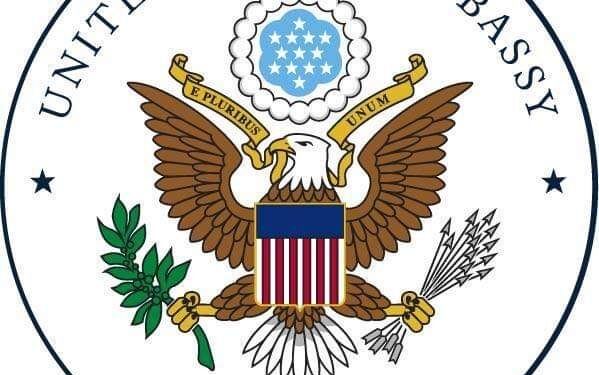 Cérémonie de prestation de serment de 4 volontaires Enseignants Américains du Corps de la Paix