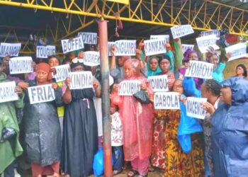 Manif des enseignants contractuels non retenus à Conakry: la CNECG et le CPE accusent Aboubacar Soumah du SLECG (Communiqué)