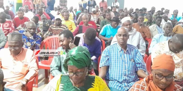 Mamadou Djaka Sow, porte-parole des enseignants contractuels non retenus à la fonction publique locale : ‘’Dès que le président Doumbouya sera en possession de ces documents…’’