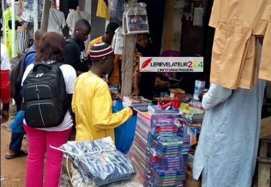 Rentrée scolaire à N’Zérékoré : Vendeurs et acheteurs de fournitures scolaires se plaignent de l’état des routes