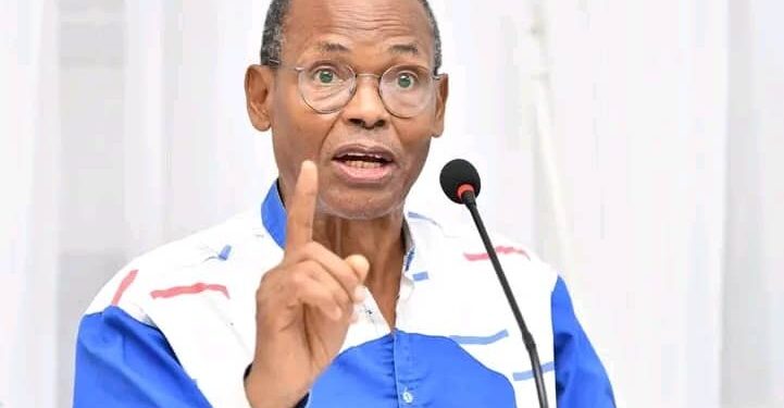 Guinée : une constitution qui reste à écrire (Par Tierno Monénembo)