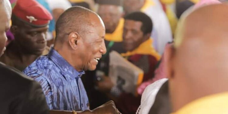 Candidature indépendante, limite d’âge pour candidater à la présentielle, Sénat en Guinée : le parti d’Alpha Condé met le pied dans le plat du CNT