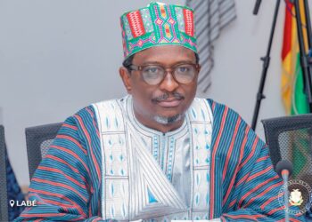 Enseignement supérieur: le ministre Alpha Bacar interdit la vente des brochures dans les Universités
