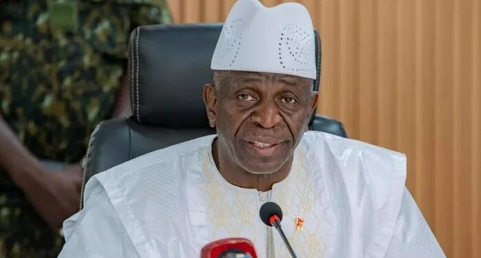 Guinée: 53 partis politiques dissous, 54 suspendus par le Gouvernement