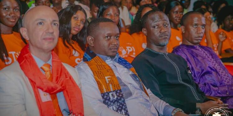 Littérature : le Ministre Moussa Moïse Sylla assiste à la conférence d’annonce officielle des 72 Heures du Livre