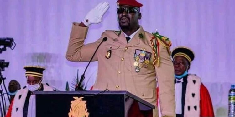 La parole du Général Mamadi Doumbouya à l’épreuve des valeurs de son entourage