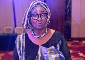 Hadja Mballou Fofana : Une Femme d&rsquo;Exception et d&rsquo;Action Honorée comme Femme de l&rsquo;Année 2024
