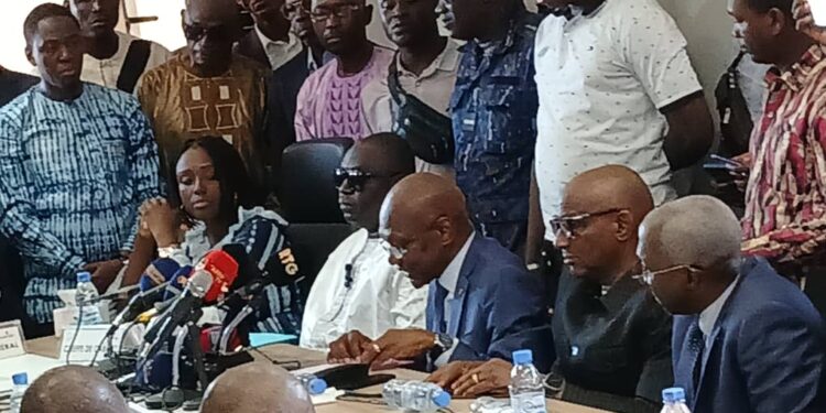 Débat Rfi : Aliou Bah et Me Halimatou Camara mettent à nu le conseiller de Bah Oury sur l’évaluation des partis politiques
