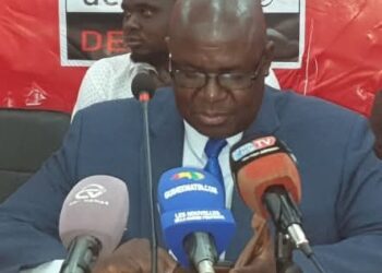 Guinée : le BL de Dr. Faya Milimouno dénonce « les graves violations des droits de l’homme et des libertés par le CNRD »