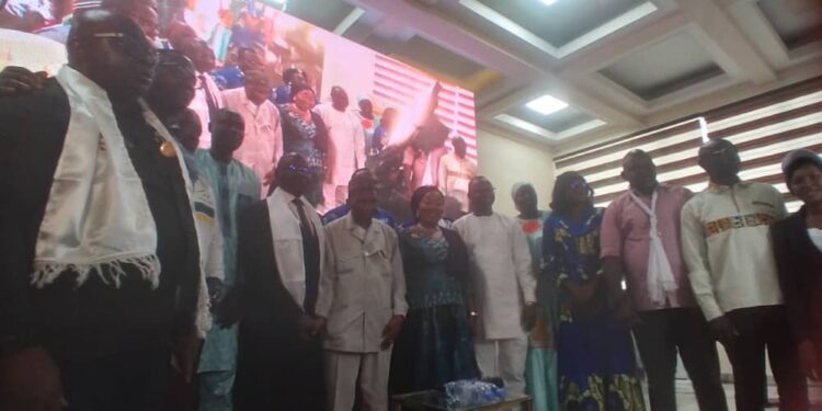 Conakry : Clôture de l’atelier de présentation du rôle du laboratoire national de la Géologie dans la détermination de la qualité des ressources minières en Guinée