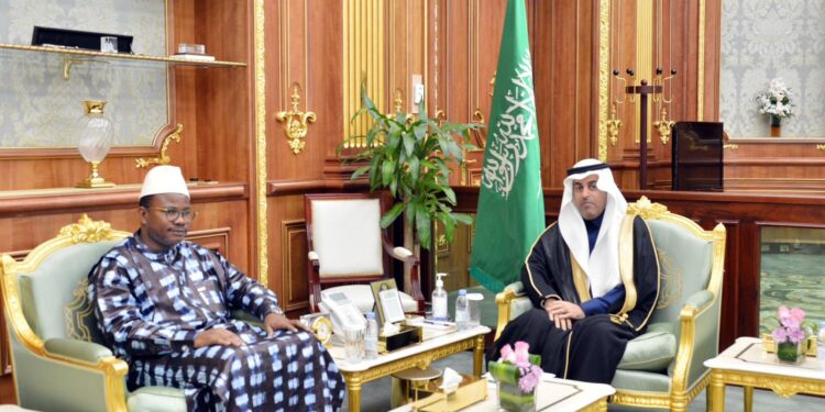 Renforcement des relations bilatérales et engagements internationaux : la Guinée marque sa présence en Arabie Saoudite à travers une délégation conduite par Dr Dansa Kourouma