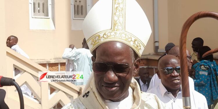 Monseigneur Alexis Aly Tagbino, évêque du diocèse de Kankan : ‘’Cette année, nous célébrons Noël dans un contexte d’incertitude et de doute’’