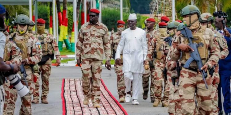 TRIBUNE : La Guinée bascule-t-elle vers une suprématie militaire dans la gestion du pouvoir politique ?