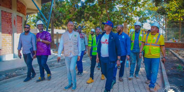 Kindia : Visite inopinée du Ministre Moussa Moïse Sylla sur le chantier des travaux de réhabilitation, d&rsquo;aménagement et d&rsquo;extension du Voile de la Mariée