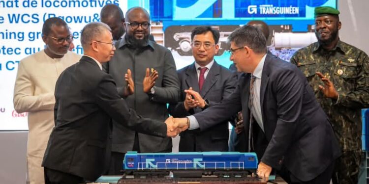 TransGuinéen: Signature à Conakry d&rsquo;un nouveau contrat d&rsquo;achat de locomotive entre la WCS et Wabtec