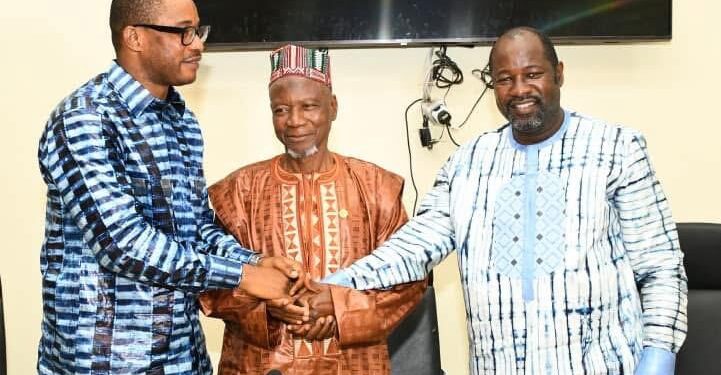 CNT : Aboubacar CAMARA installé dans ses fonctions de Secrétaire général de l’institution