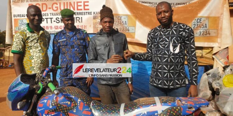 Cellou Dalein Diallo : La voix d’un peuple en marche vers l’avenir (Par Souleymane Souza Konaté)