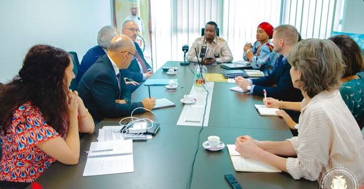 Coopération : le Ministre Moussa Moïse Sylla reçoit en audience Jean-Luc Martinez, Ambassadeur pour la Coopération internationale dans le domaine du patrimoine au Ministère français de l’Europe et des Affaires étrangères