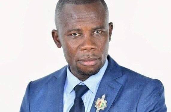 Abdoulaye Kourouma au président Doumbouya: “Lorsque ce sont des artistes qui insultent qui bénéficient des voitures…’’