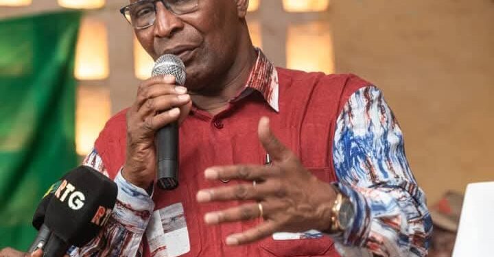 Bah Oury, l’espoir brisé : Un an de reniement au service de la junte (Par Souleymane Souza Konaté)