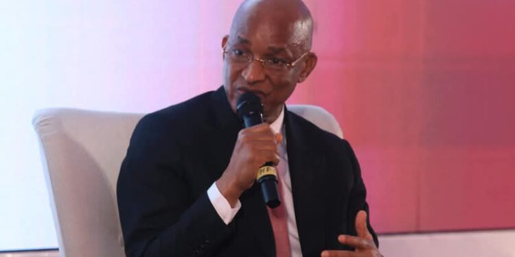 Ouaga : Boubacar Yacine Diallo, porte-parole des régulateurs de l’UEMOA-GUINEE chez le Premier Ministre Jean Emmanuel Ouédraogo
