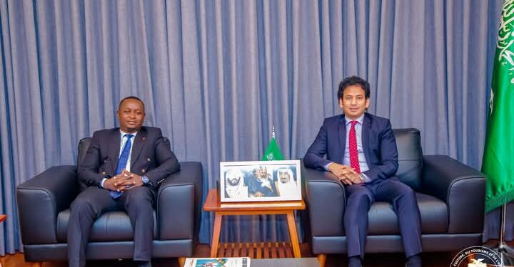 Visite de travail: Le Ministre Moussa Moïse Sylla reçu par l&rsquo;Ambassadeur d&rsquo;Arabie Saoudite en Guinée