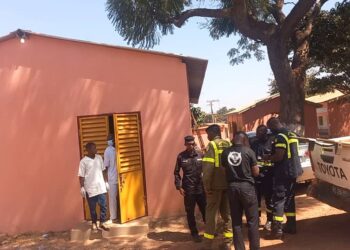 Découverte du corps sans vie d’un déréglé mental à Labé : ‘’Nous sommes sur le point de préparer la tombe au cimetière, pour procéder à l&rsquo;inhumation. La famille du défunt n&rsquo;a pas été retrouvée’’