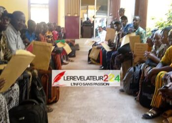 Gare maritime de Sandervalia : Général Amara, Djiba Diakité et plusieurs ministres acheminés vers Moribayah à bord du bateau Express 1 de la Société Navale Guinéenne