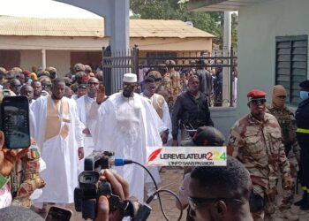 Aïd El-Kébir : le Général Doumbouya a prié à la grande mosquée de Kankan, en compagnie de plusieurs fidèles musulmans