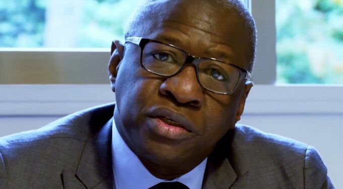 Face à l’humiliation, la robe restera debout (Par Mamadou Ismaïla Konaté)