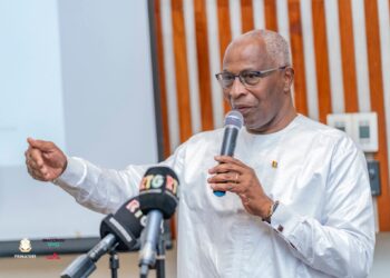 Guinée : le Général Ibrahima Kalil Condé présente les statistiques provisoires du registre national des personnes physiques et du fichier électoral biométrique