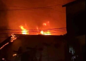 Dernière minute : Incendie en cours au marché de Madina