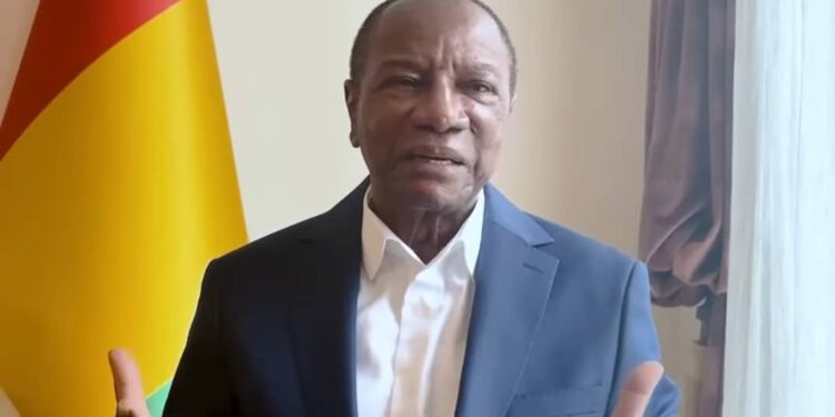 Inondations à Siguiri: »Elles sont le résultat de la gestion calamiteuse des autorités issues du coup d’État », accuse Alpha Condé (message)