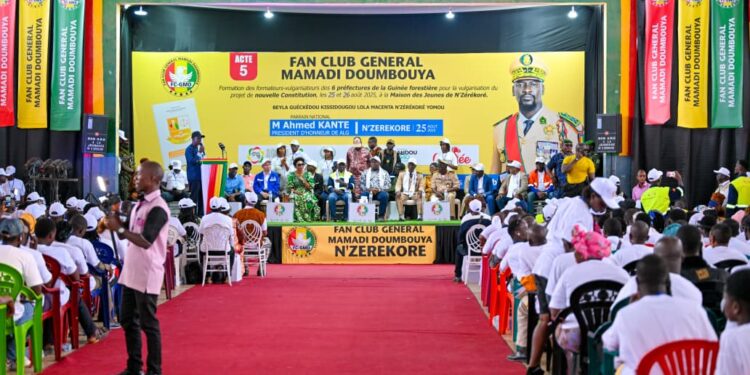 N’Zérékoré : Ahmed Kanté et Sinohydro mobilisent pour la vulgarisation de la nouvelle Constitution