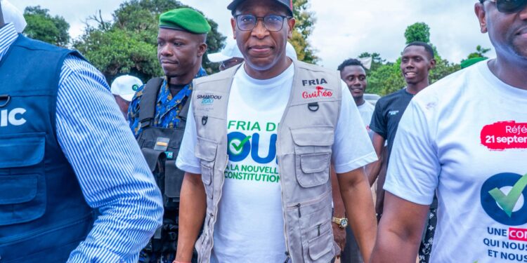 FRIA – Campagne référendaire : Bakary Sylla, DG de la CNSS, s’active sur le terrain en faveur d’un OUI massif