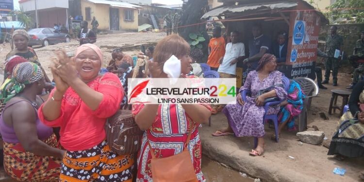URGENT – Kaloum: Des femmes protestent dans les rues…