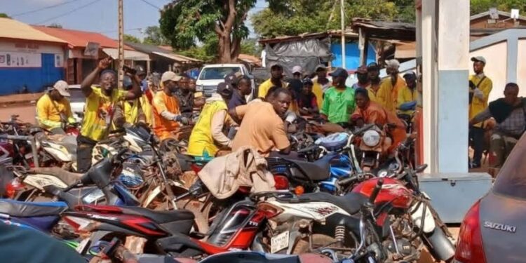 Pénurie de carburant à Boké : la population étranglée par la flambée des prix