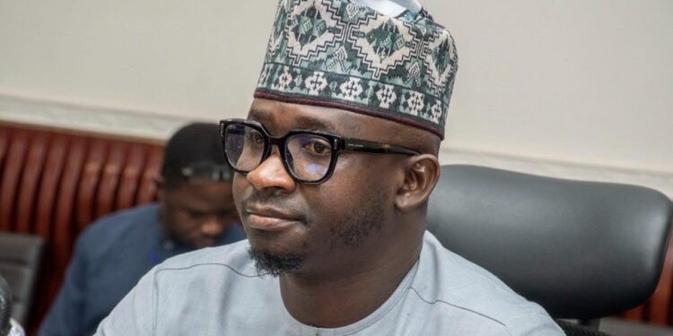 Présidentielle du 28 décembre : Lansana Kouyaté a déposé sa candidature à la Cour suprême